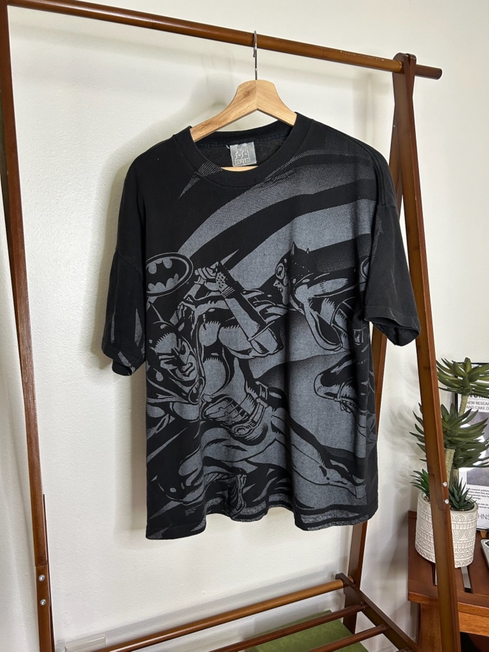 Rare Vintage 1992 Batman Vs Catwoman AOP Single Stitch Black Tee
Size XL